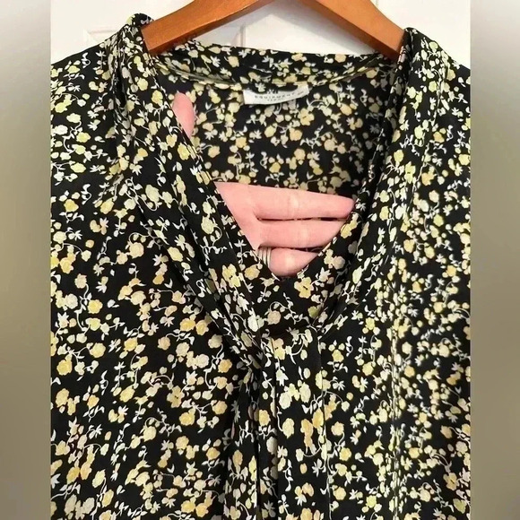 Equipment Femme Sleeveless Black Yellow Floral Print V Neck Silk Dress S - Picture 2 of 11